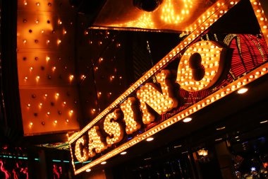 Mobile phone displaying togel results and account payout confirmation